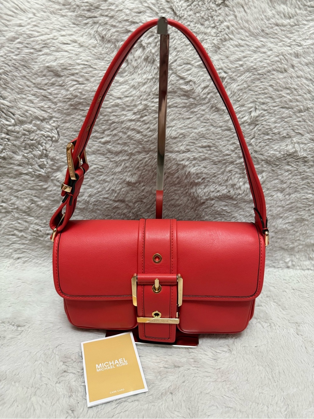 ColbyMichael Kors Spiced Coral Leather Shoulder Bag with Gold-Tone Buckle Detail